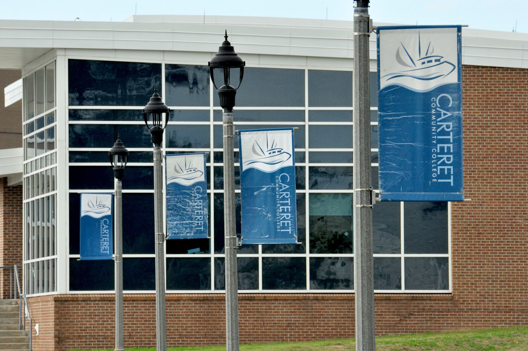 Community college receives GEER funds for scholarships